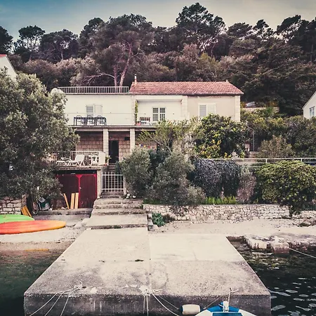 Large Terrace شقة