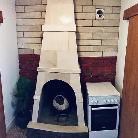 Large Terrace * كورتْشولا