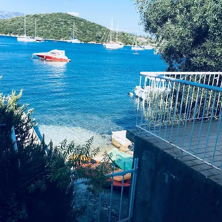 Large Terrace 아파트 코츌라