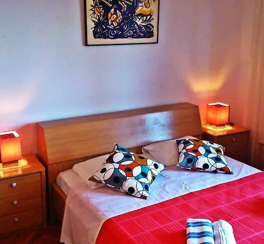 Large Terrace Apartman *