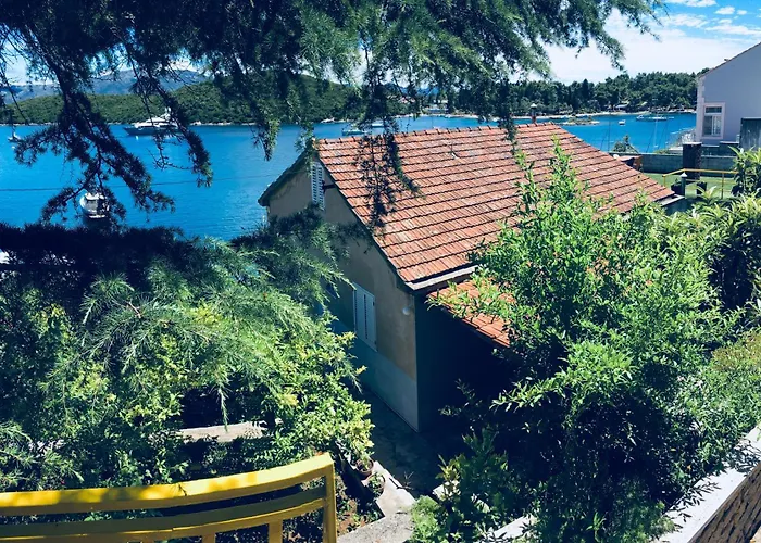 Large Terrace Apartament